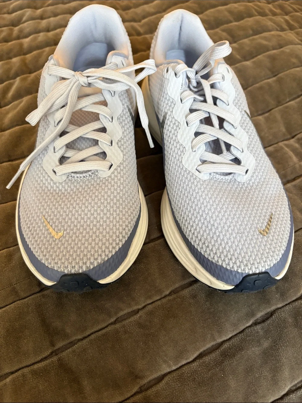 Nike Women’s Light Blue & White Athletic Running Sneakers